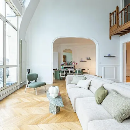 Luxurious Apartment Trio