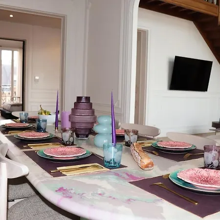 Luxurious Apartment Trio